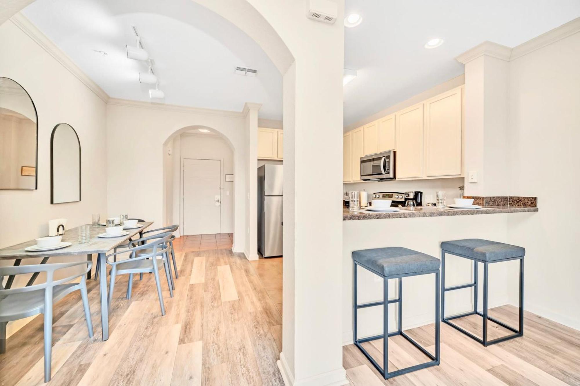 Bright 2Br Condo With Pool And Hot Tub - Near Disney! Orlando Eksteriør billede